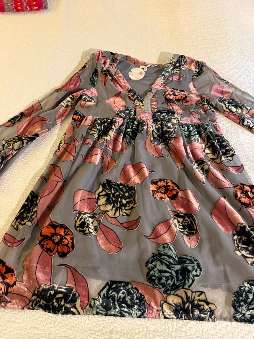EN CRÈME Floral Babydoll Tunic Dress/Shirt in Gray and Pink